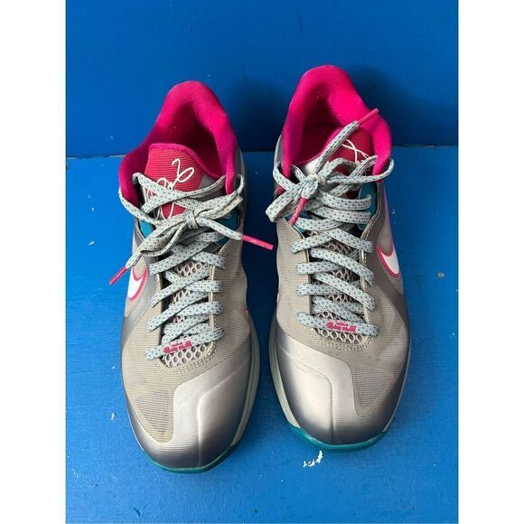 Nike LeBron 9 Low Fireberry Preowned Great Condition Size 9.5 - Picture 1 of 6